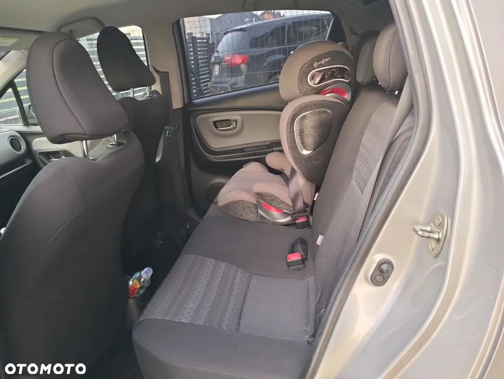 Toyota Yaris 1.0 Premium - 8