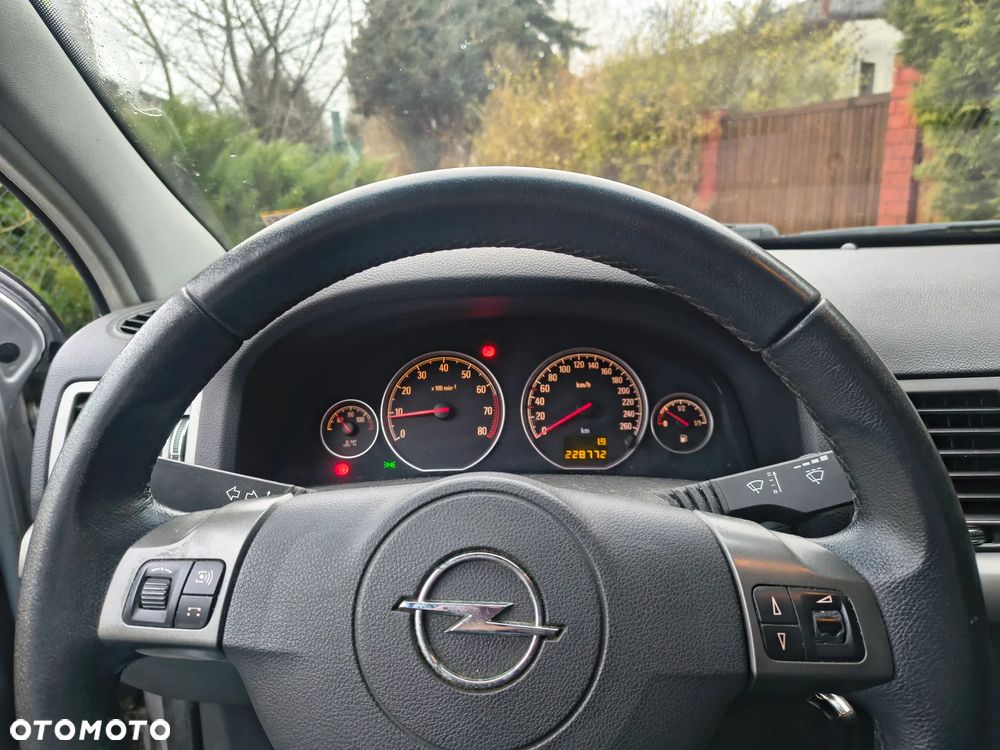 Opel Vectra 2.2 GTS - 22