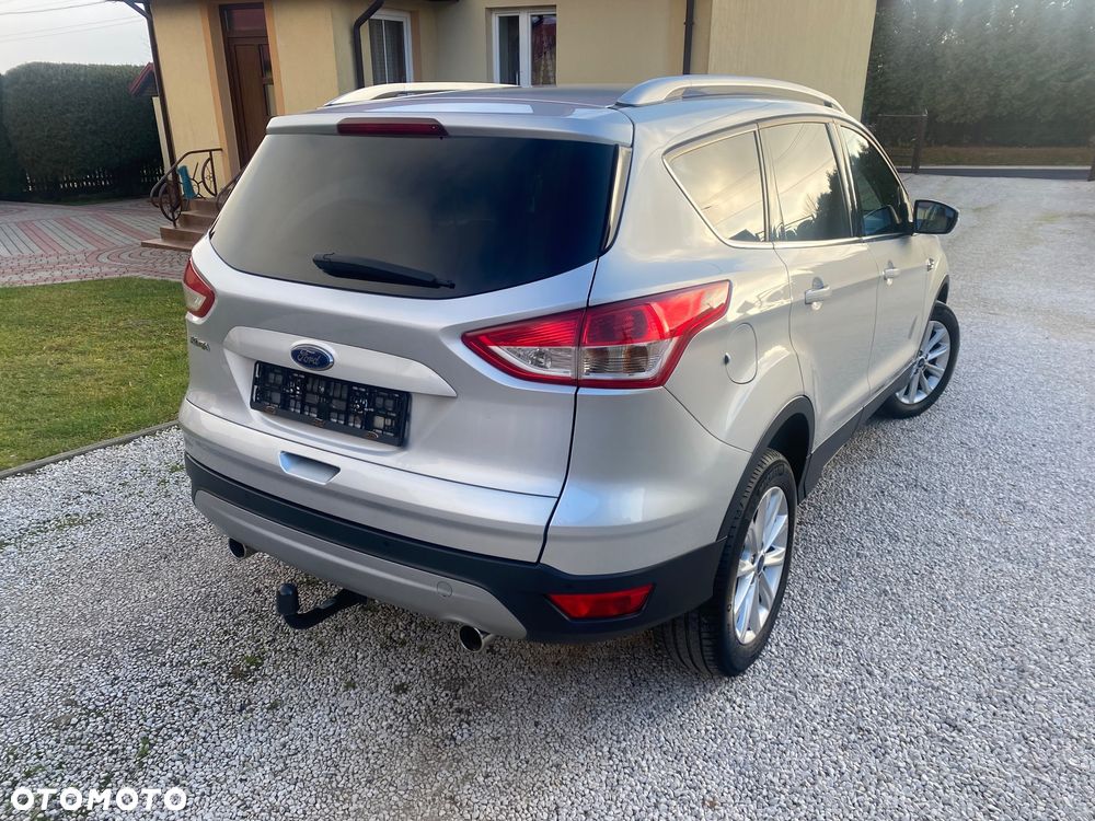 Ford Kuga 2.0 TDCi 2x4 Titanium - 14
