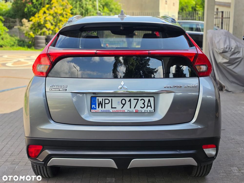 Mitsubishi Eclipse Cross - 11