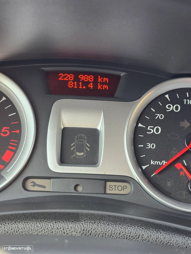 Renault Clio Sport Tourer - 10