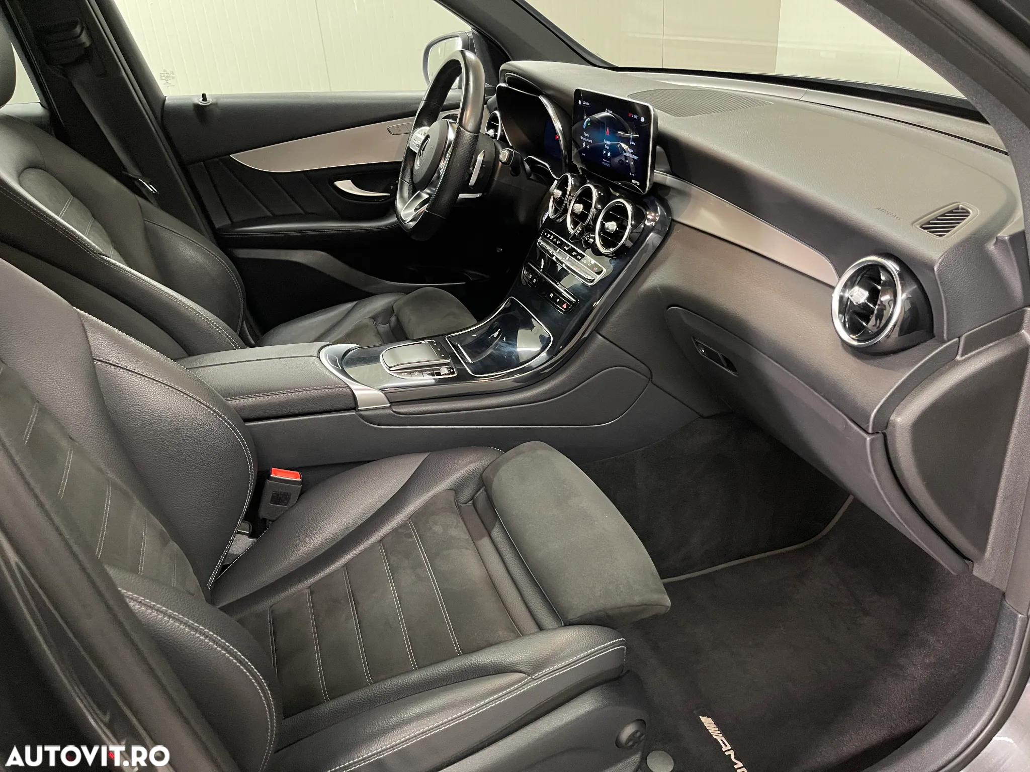 Mercedes-Benz GLC 220 d 4MATIC - 11