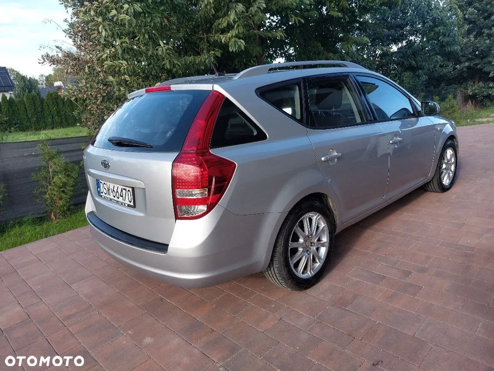 Kia Ceed Cee'd 1.6 L - 11