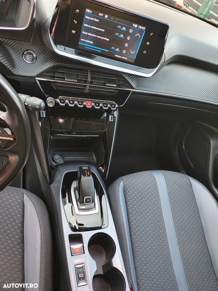 Peugeot 2008 PureTech 130 Stop&Start EAT6 Allure - 27
