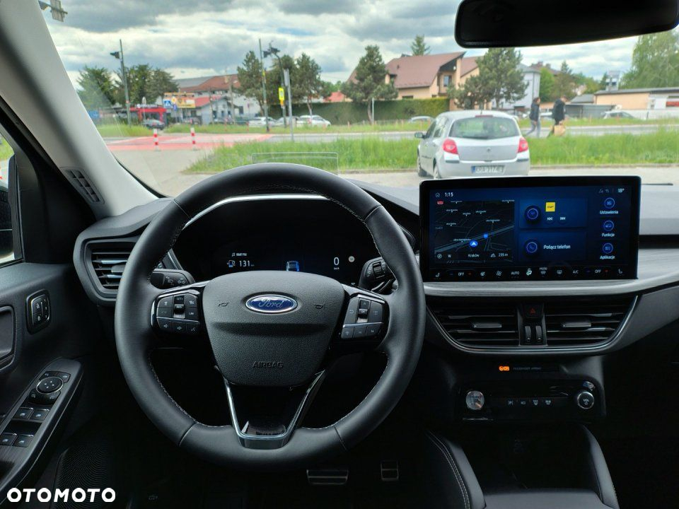 Ford Kuga - 10