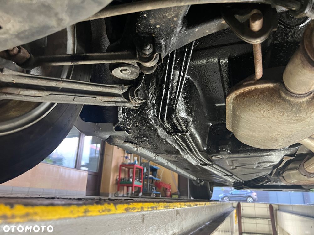 Mercedes-Benz Klasa E - 26