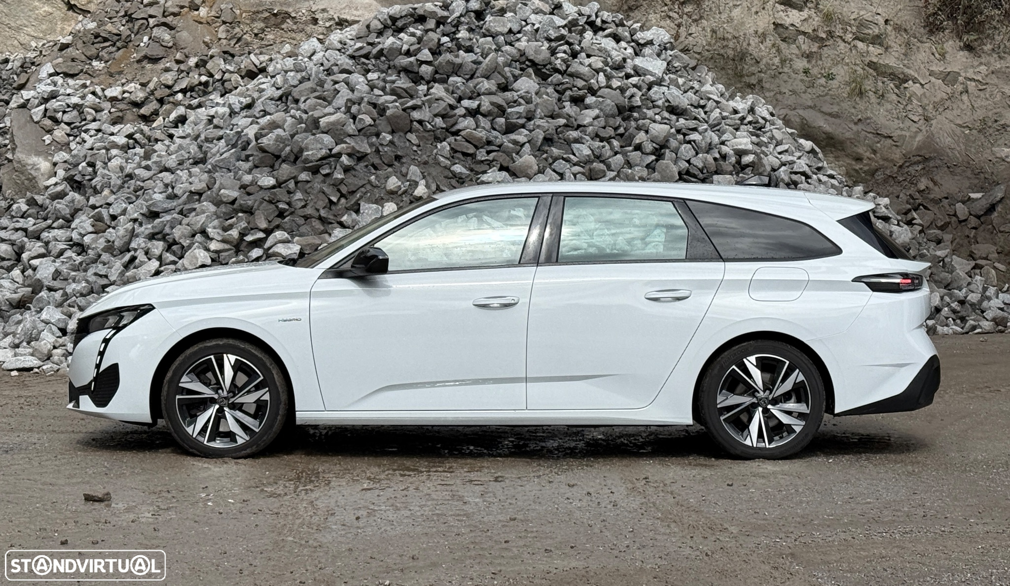 Peugeot 308 SW 1.6 Hybrid Active Pack e-EAT8 - 3