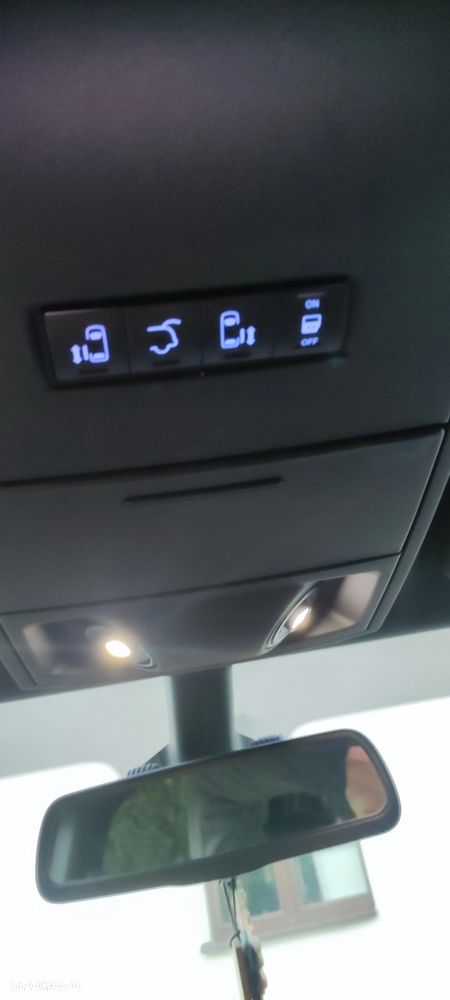 Dodge Grand Caravan - 5