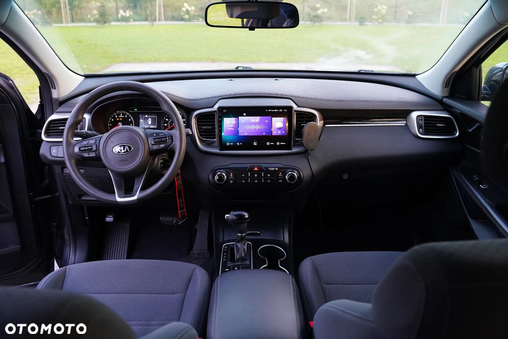 Kia Sorento - 16