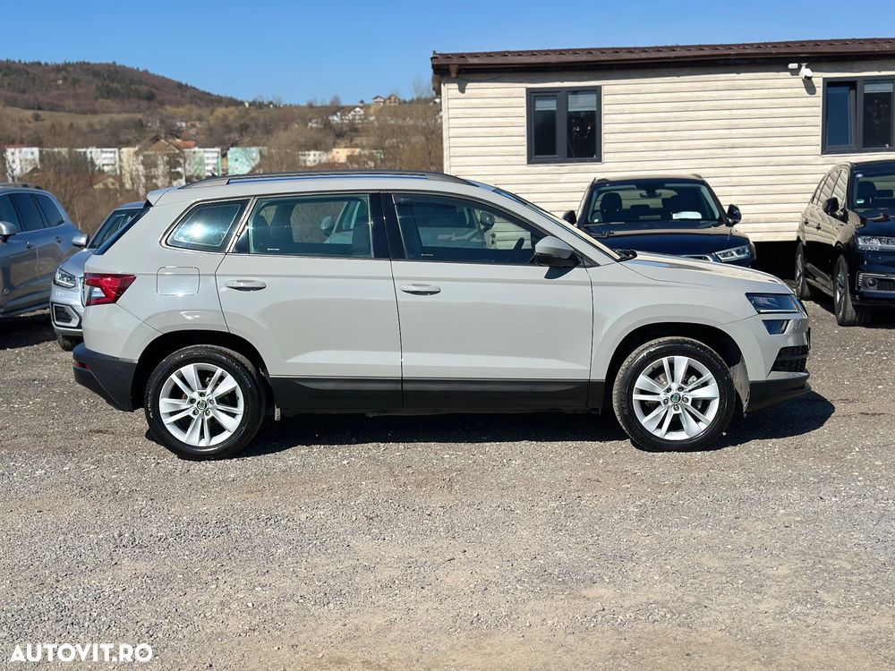 Skoda Karoq 1.6 TDI SCR DSG Style - 9