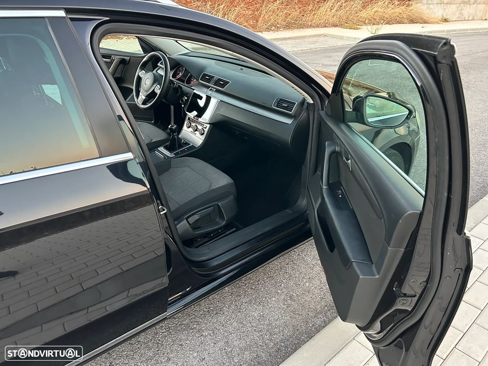 VW Passat Variant 1.6 TDI Confortline - 12