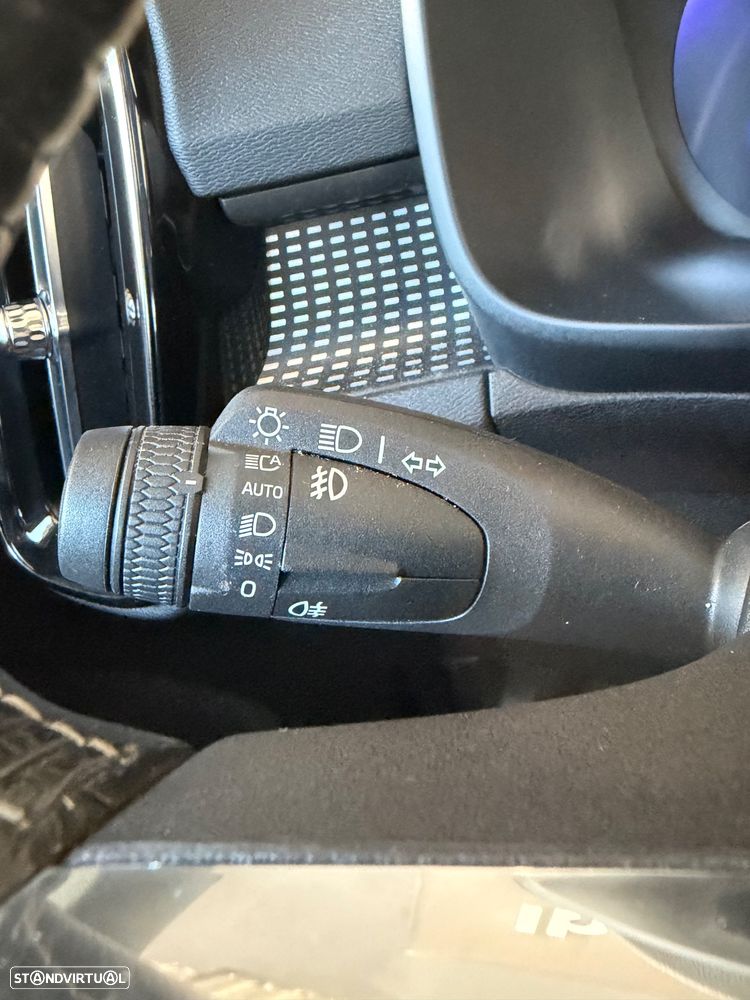 Volvo XC 40 P8 AWD Recharge RDesign - 24