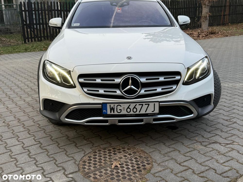 Mercedes-Benz Klasa E 220 d 4Matic 9G-TRONIC - 2