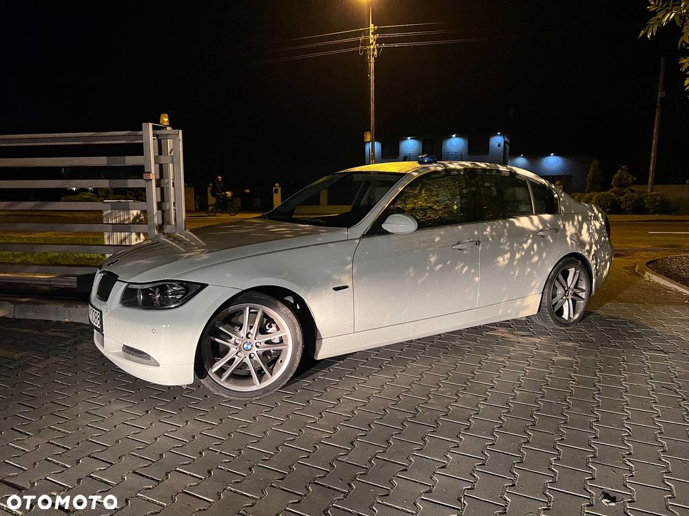 BMW Seria 3 325d - 1