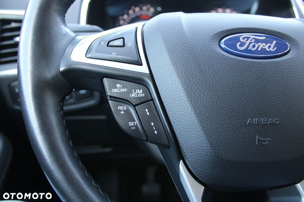 Ford S-Max - 38