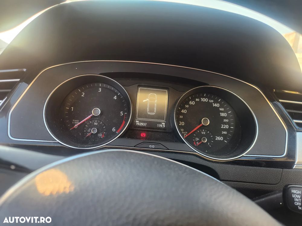 Volkswagen Passat Variant 2.0 TDI Comfortline - 2