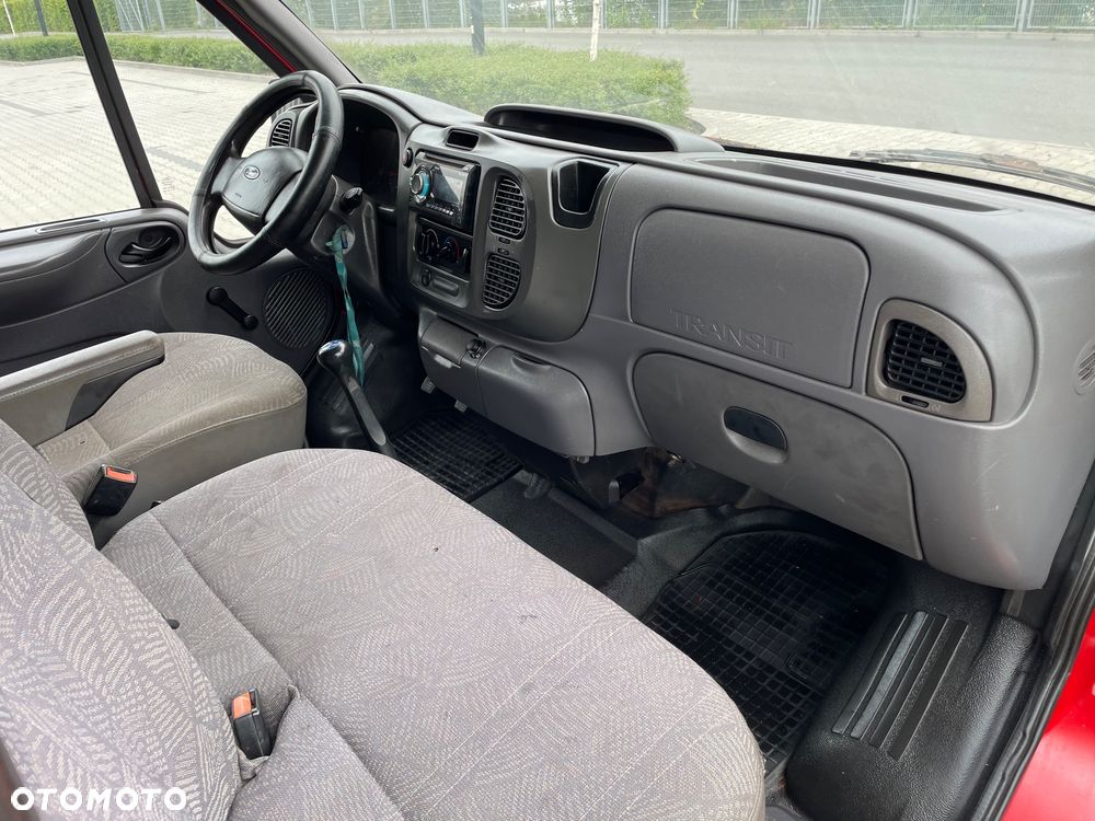 Ford Transit - 22