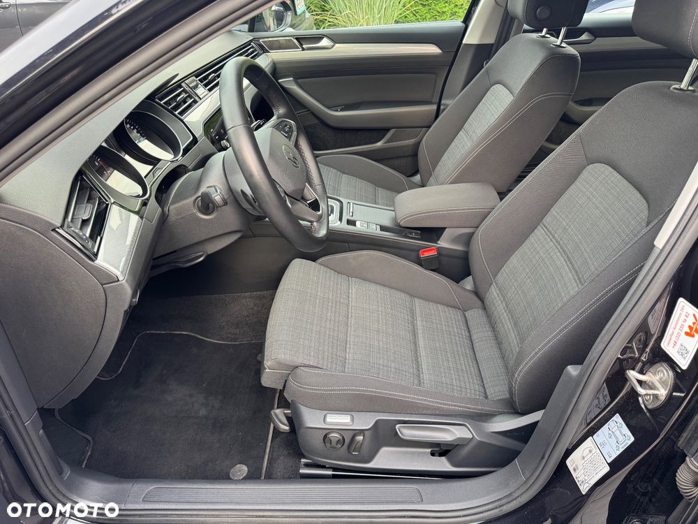 Volkswagen Passat 2.0 TSI Business DSG - 7