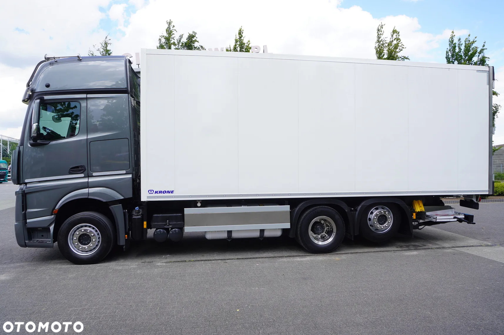 Mercedes-Benz Actros 2548 MP5 / Chłodnia Krone 18 EPAL Multitemperatura / Doppelstock 36 EPAL / Kabina GIGA SPACE - 3