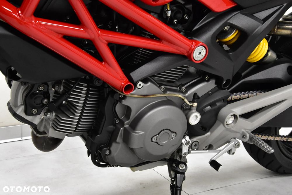 Ducati Monster - 21