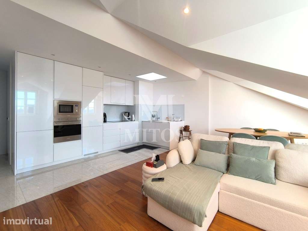 Luxuoso apartamento T1+1 para arrendamento, no Centro Histórico - Grande imagem: 2/11