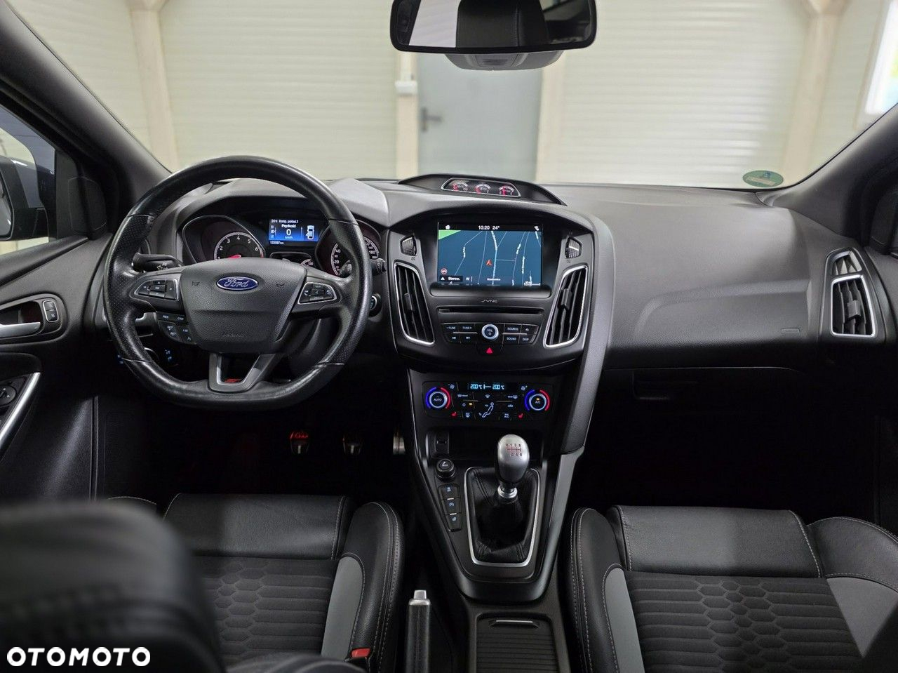 Ford Focus - 21