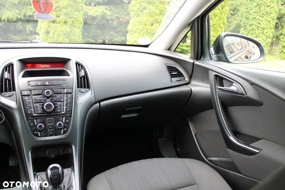 Opel Astra 1.4 Sport - 26