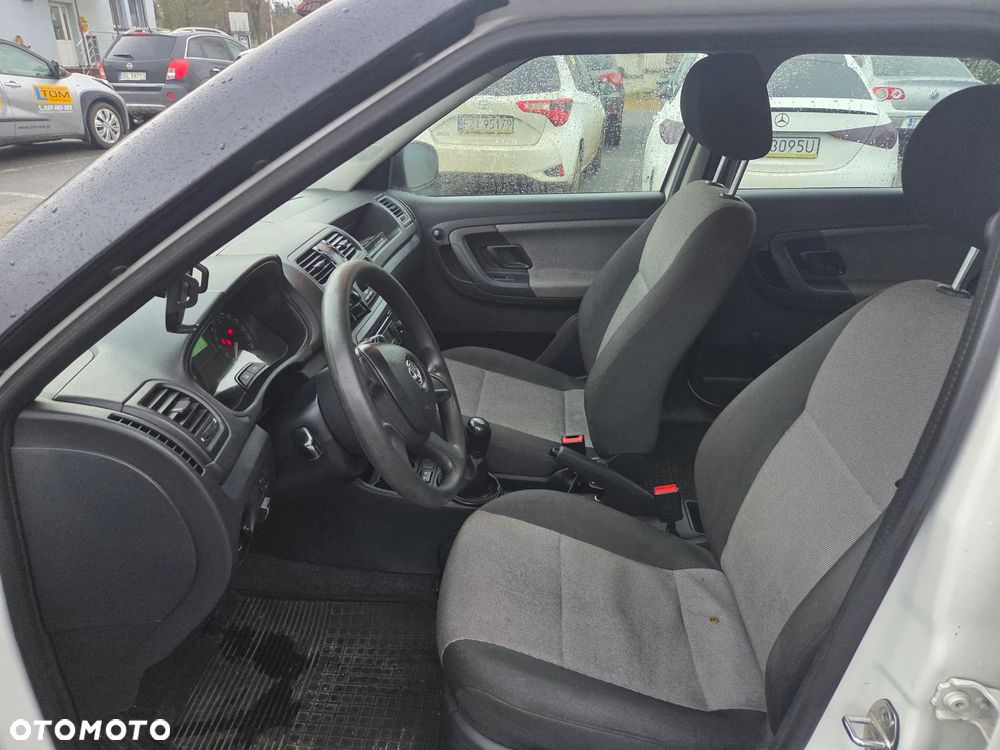 Skoda Fabia 1.2 HTP Active - 11