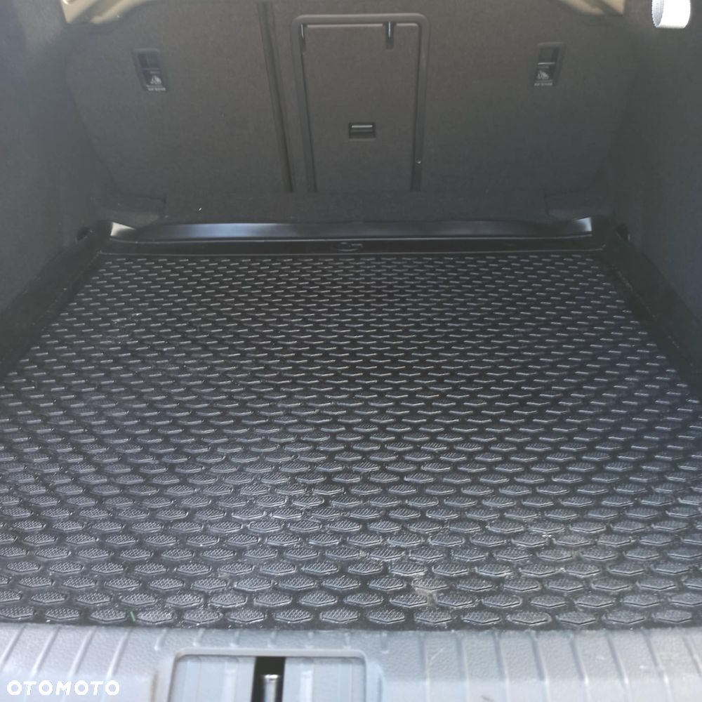 Volkswagen Passat 1.8 TSI BMT Comfortline - 14