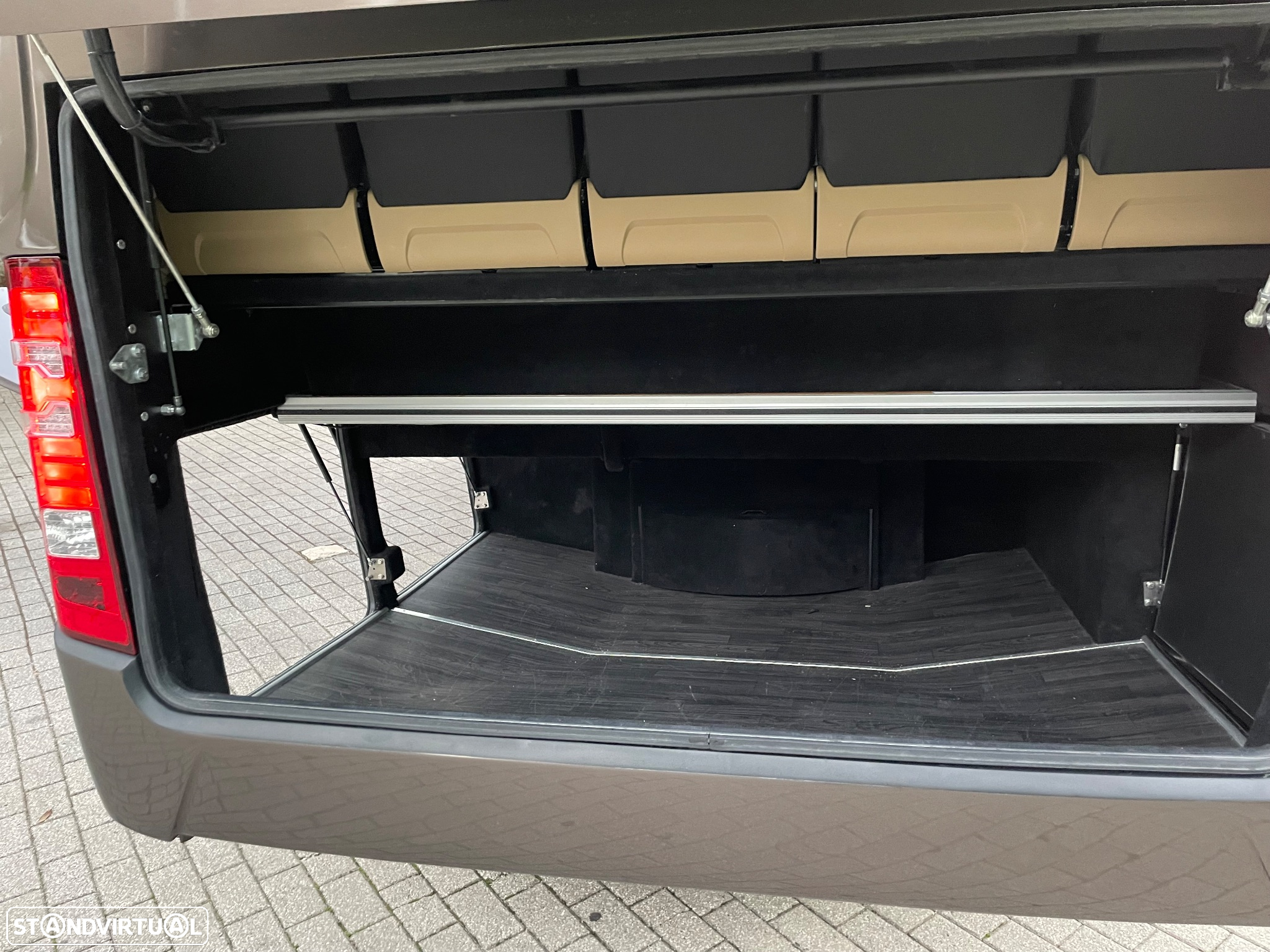 Mercedes Benz Sprinter 719 - 13