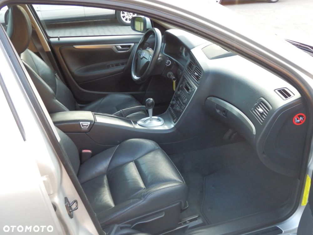 Volvo V70 2.4 Summum - 8