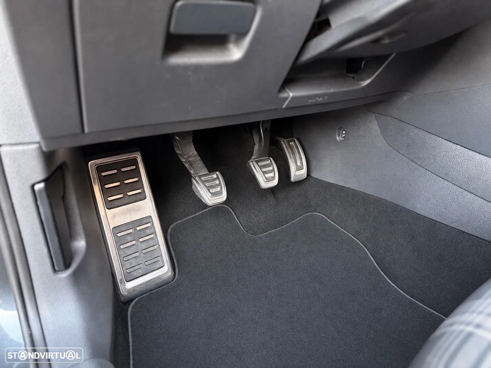 VW Golf 2.0 TDI GTD - 31
