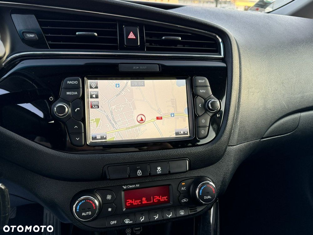 Kia Ceed 1.6 CRDi 136 ISG Platinum Edition - 26