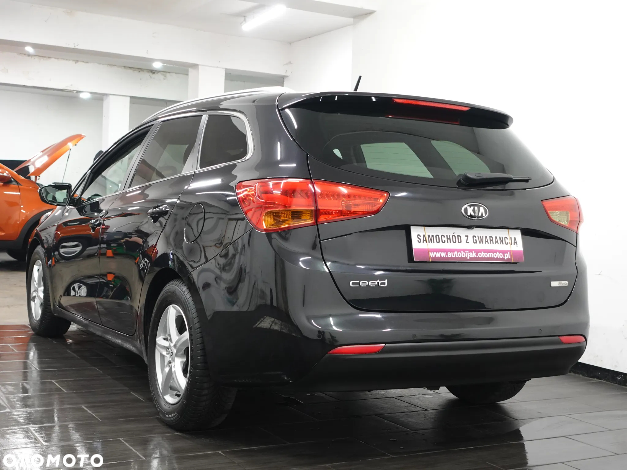 Kia Ceed 1.6 GDI ISG SW Spirit - 7