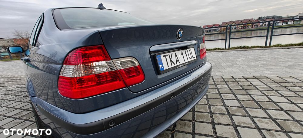 BMW Seria 3 320i - 7