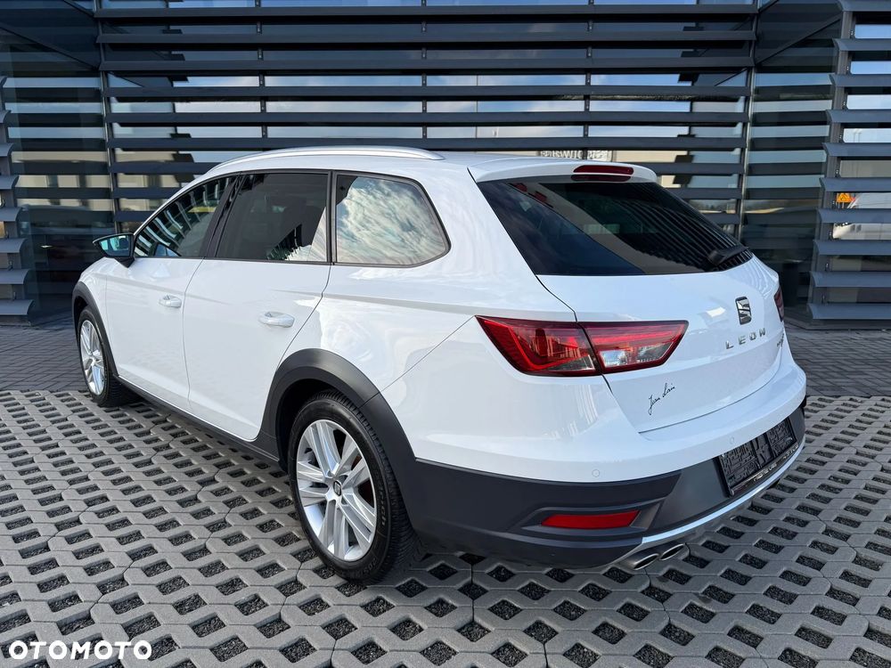 Seat Leon ST 2.0 TDI Start&Stop 4Drive DSG X-Perience - 11