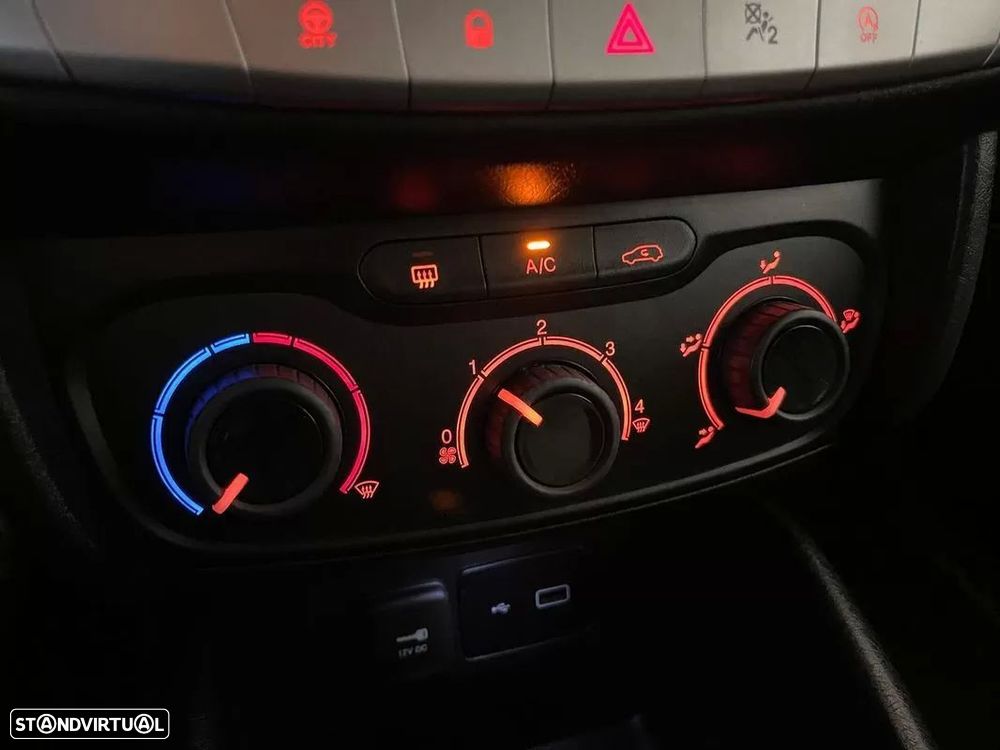 Fiat Tipo 1.3 M-Jet Street - 26