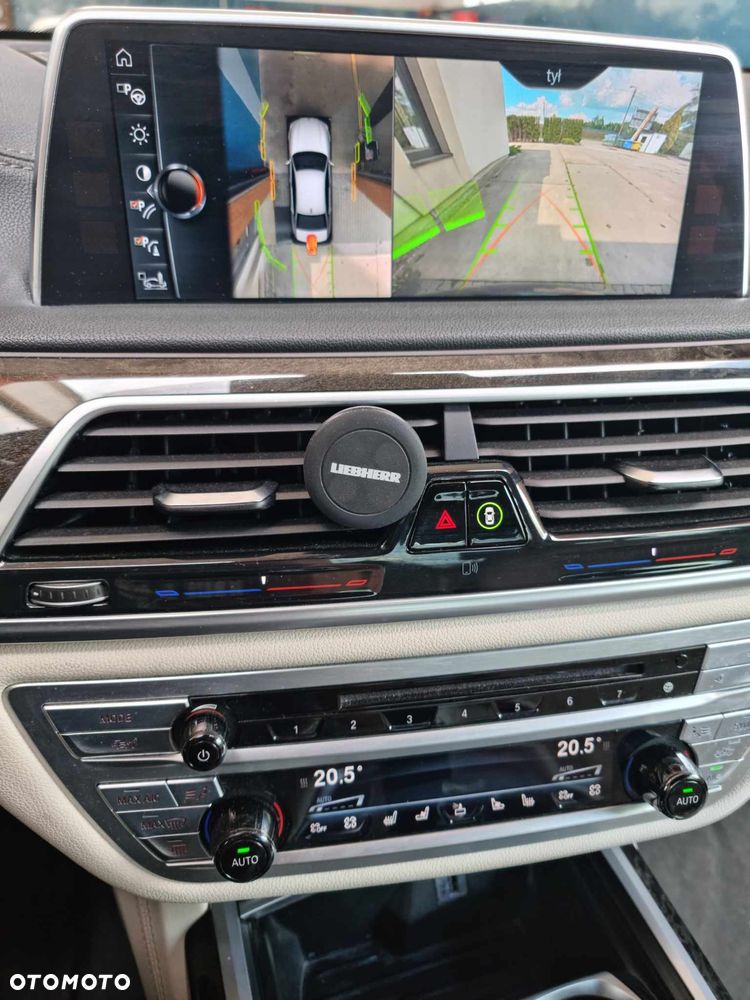 BMW Seria 7 750Ld xDrive - 14