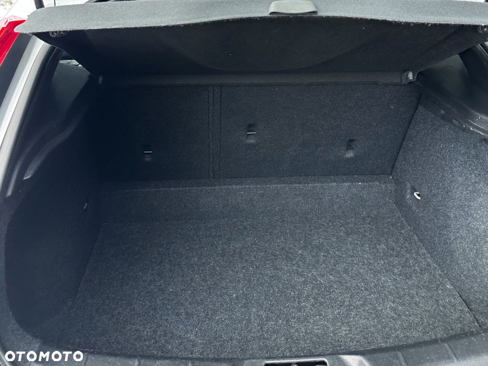 Volvo V40 D2 Summum - 11