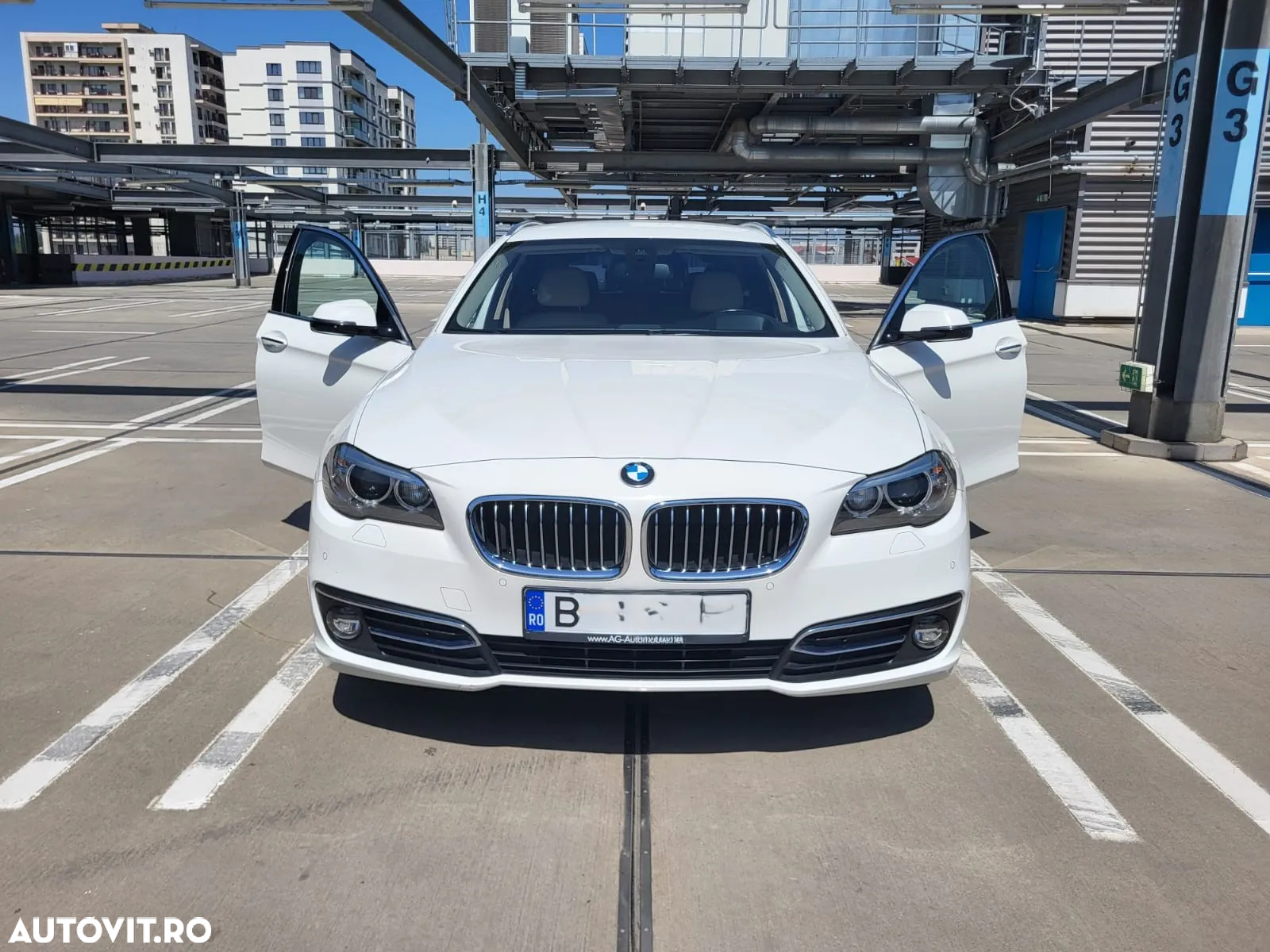 BMW Seria 5 520d xDrive Touring Aut. Luxury Line - 12