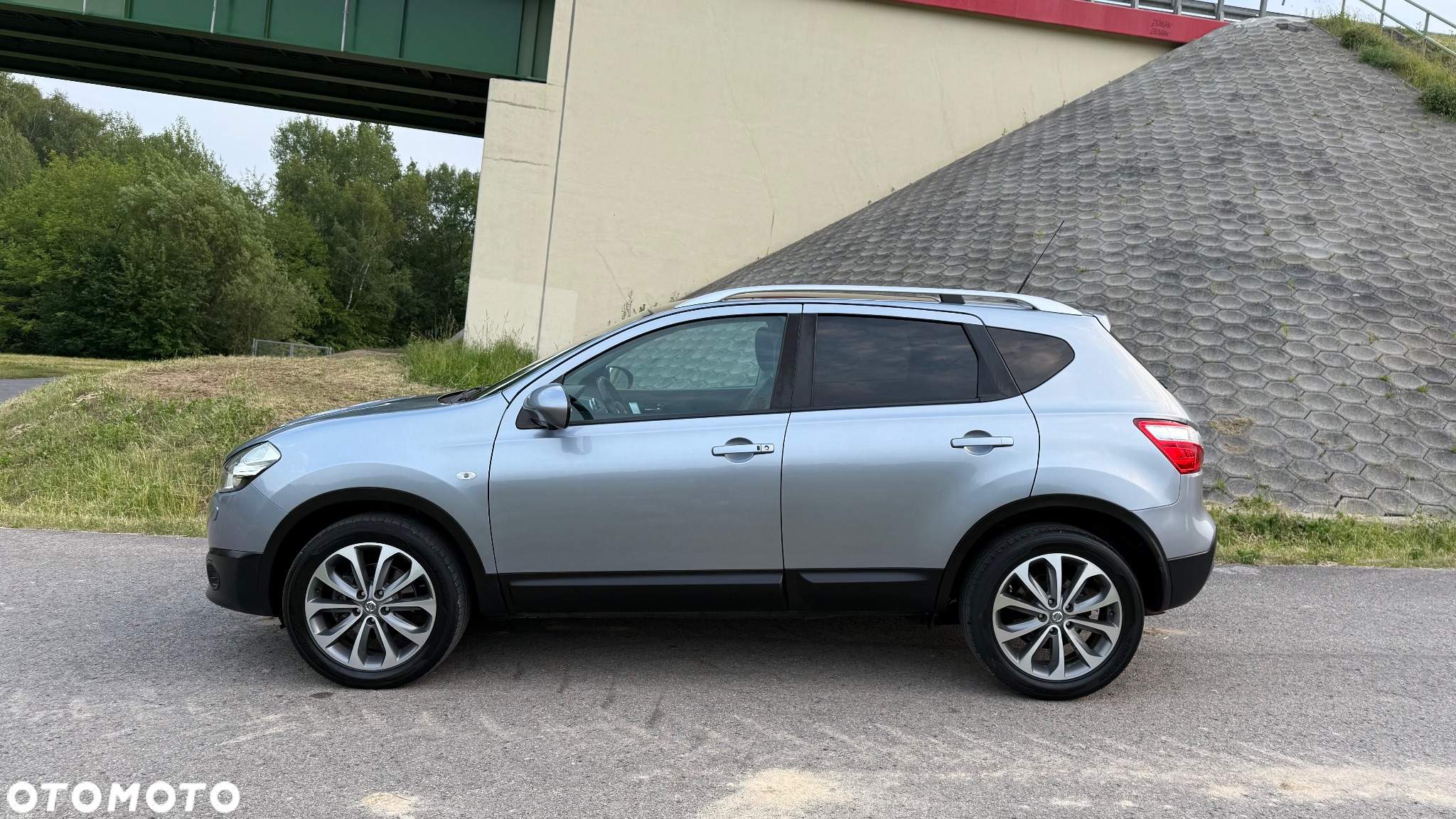 Nissan Qashqai 2.0 360 - 5