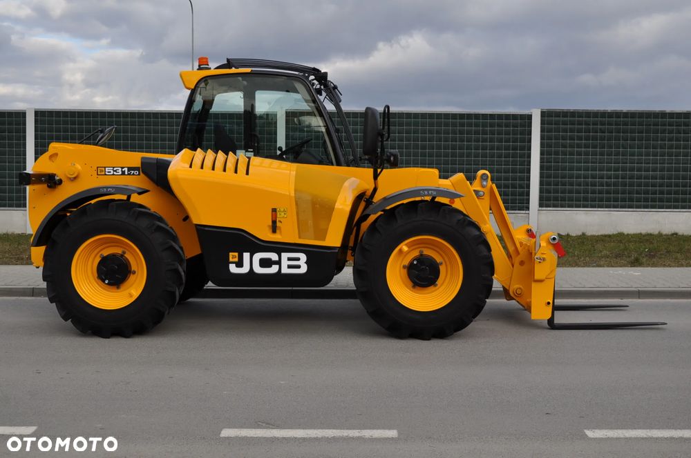 JCB 531-70 ŁADOWARKA TELESKOPOWA MAŁO MTG 546 UDŹWIG 3100 kg WYSOKOŚĆ ZAŁADUNKU 7 m NA GWARANCJI PRODUCENTA KLIMATYZACJA JAK NOWA! - 16