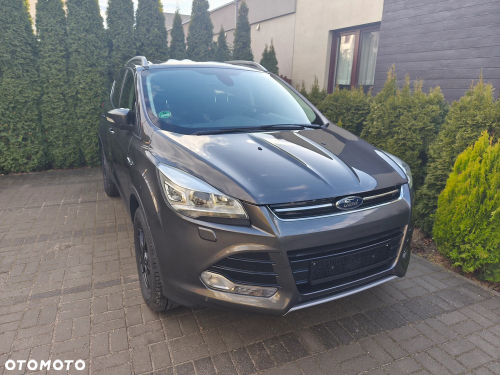 Ford Kuga 2.0 TDCi 2x4 Titanium - 1