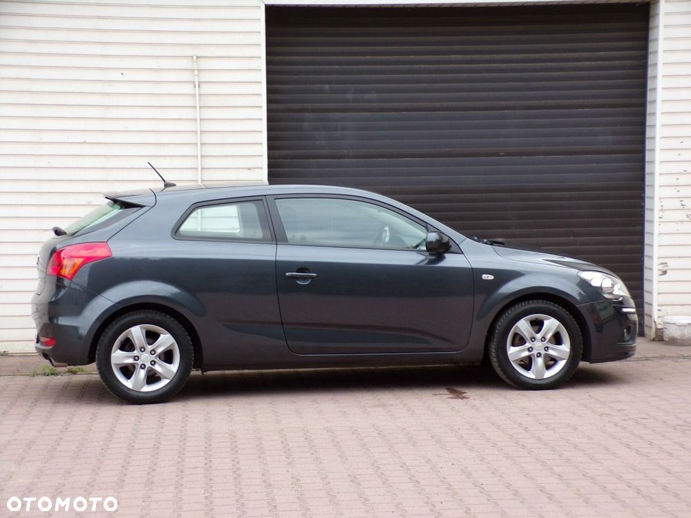 Kia ProCeed - 4