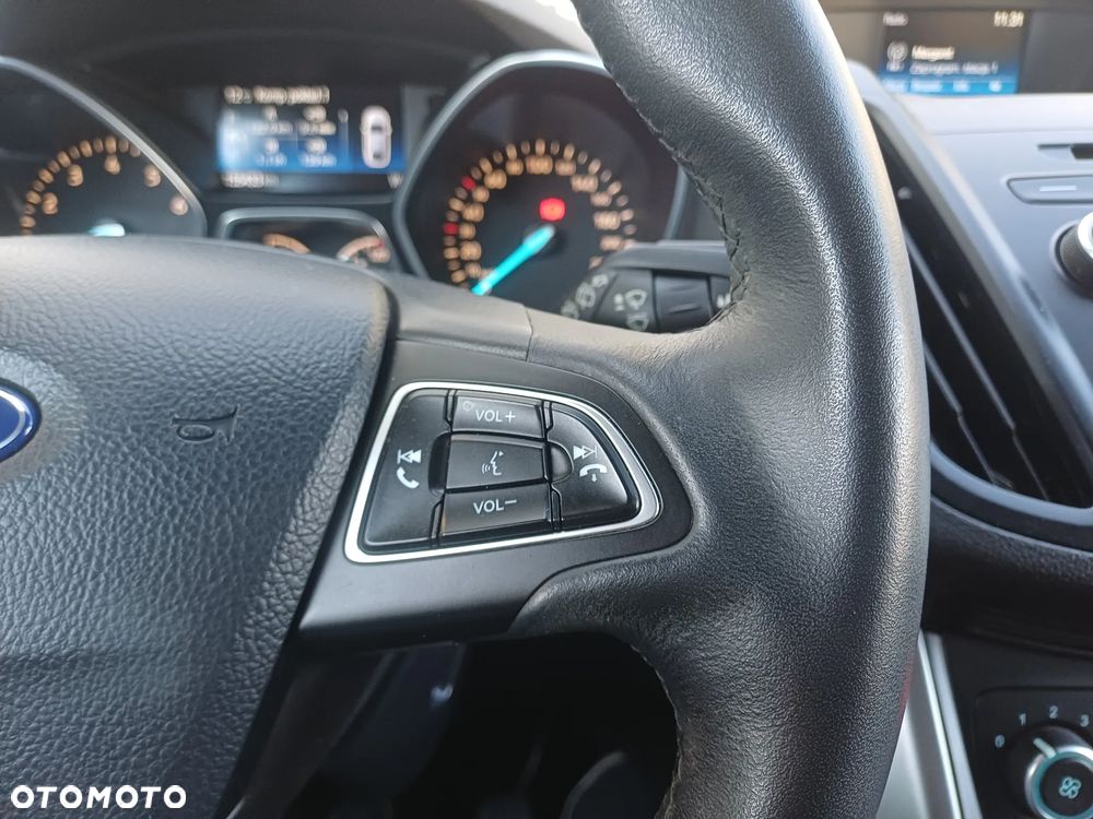 Ford Kuga 1.5 EcoBoost 2x4 Trend - 31