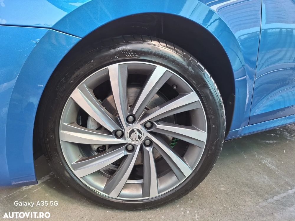 Skoda Octavia 2.0 TDI DSG 4X4 Sportline - 5