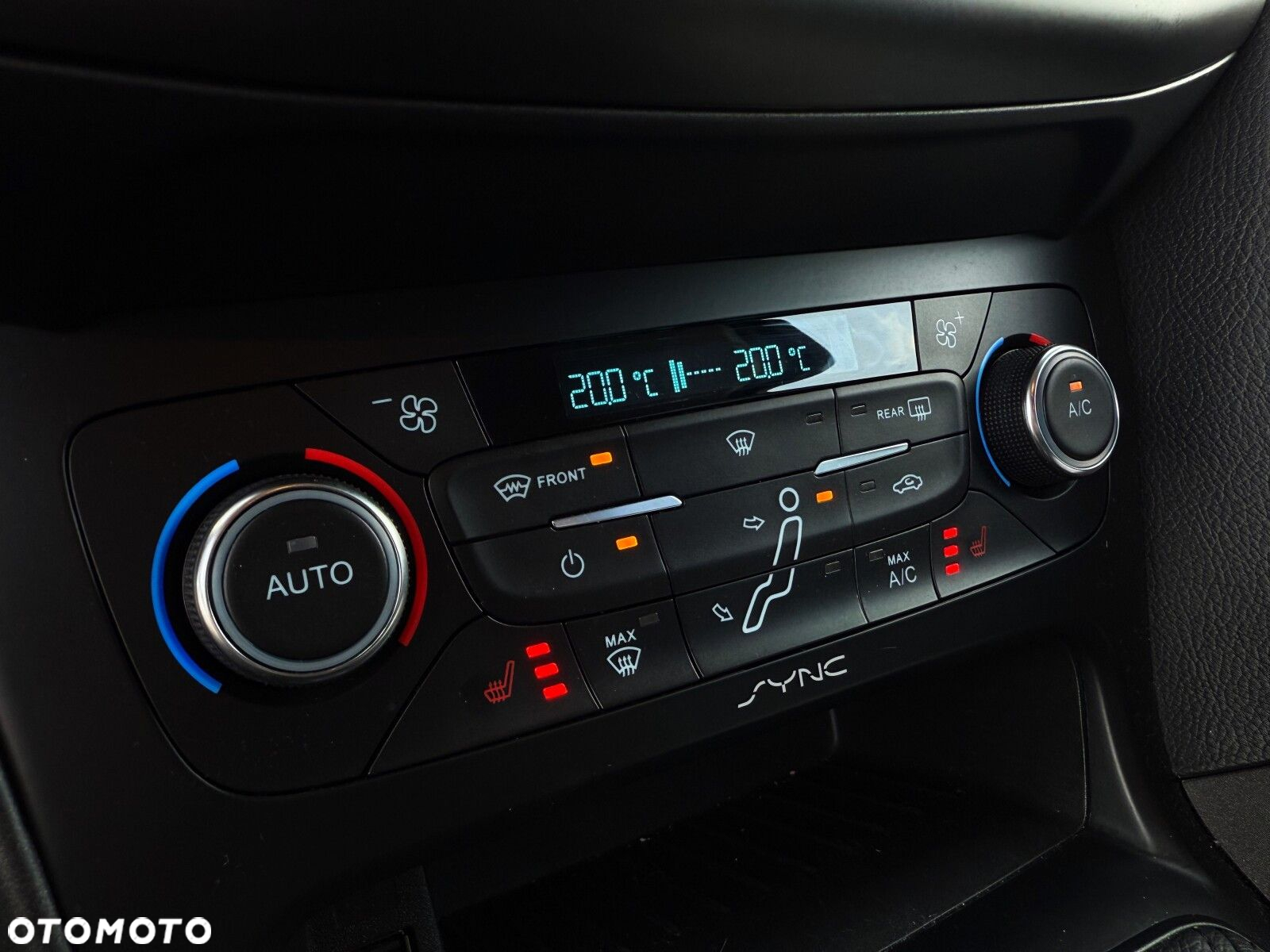 Ford Focus 1.0 EcoBoost Trend ASS - 11