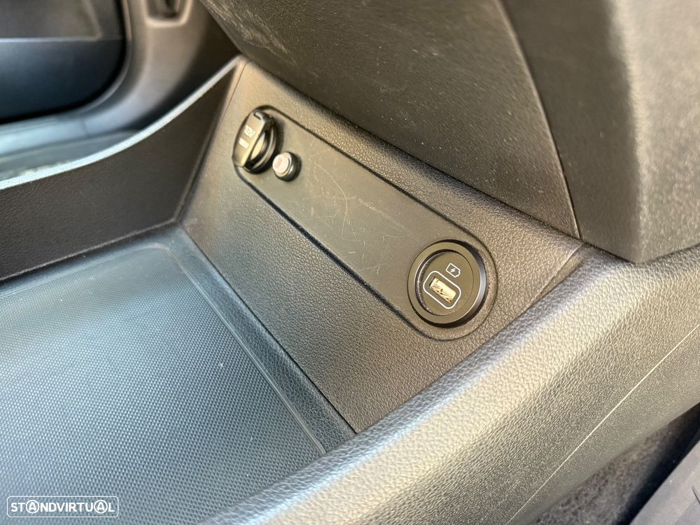 Hyundai Santa Fe 1.6 Plugin-Hybrid 4WD Prime - 28