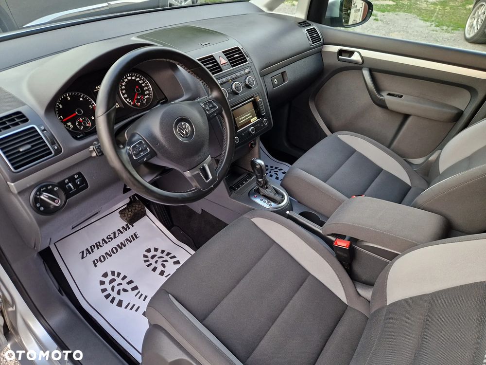 Volkswagen Touran 1.6 TDI DPF DSG Highline - 19