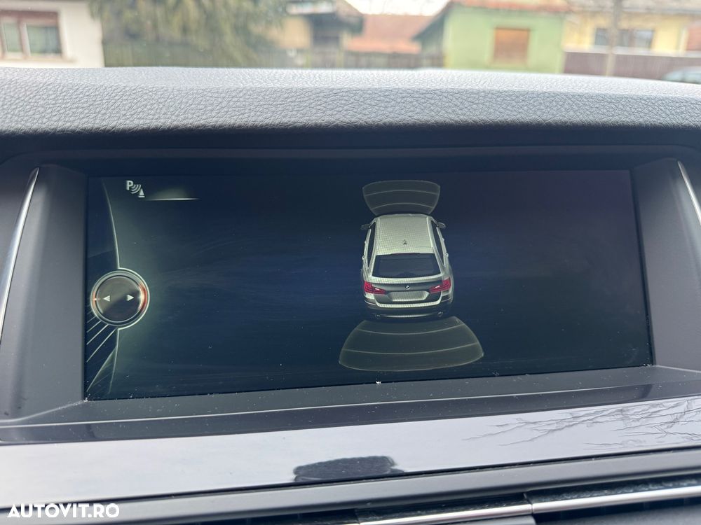 BMW Seria 5 520d Aut. Luxury Line - 16